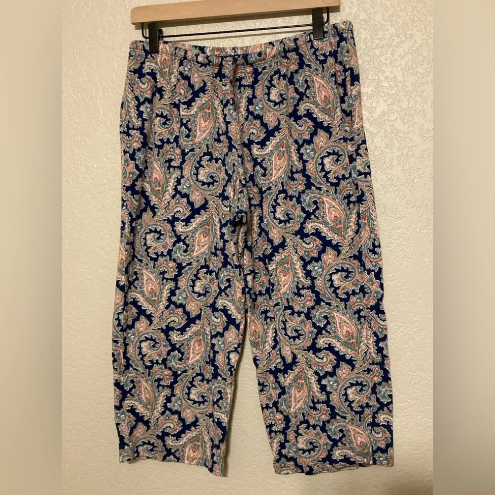 Lauren Ralph Lauren Blue and Pink Paisley Pajama Set, size medium - Picture 3 of 9
